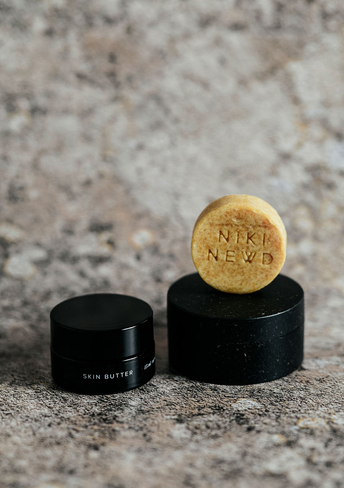 Open view of Niki Newd® Travel Set — compact and fresh skincare set for travel use.