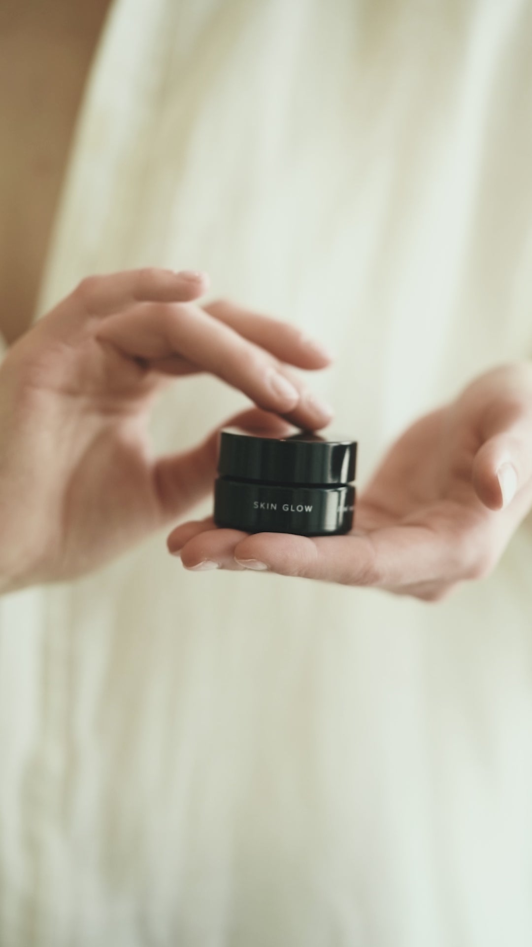 Use Niki Newd® Skin Glow as eye cream for sensitive skin — gentle and fragrance-free skincare.