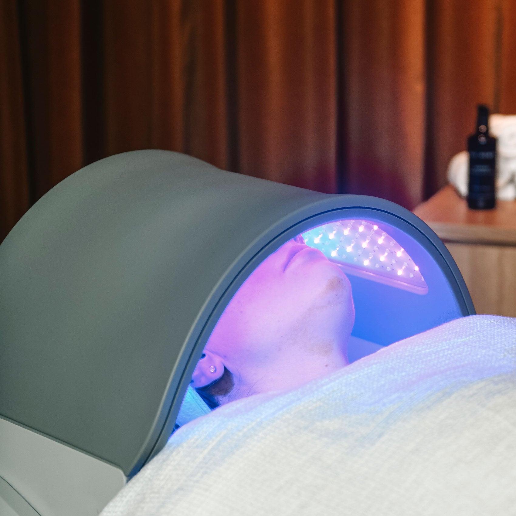 Niki Newd & LED Light Therapy Event 25th of April