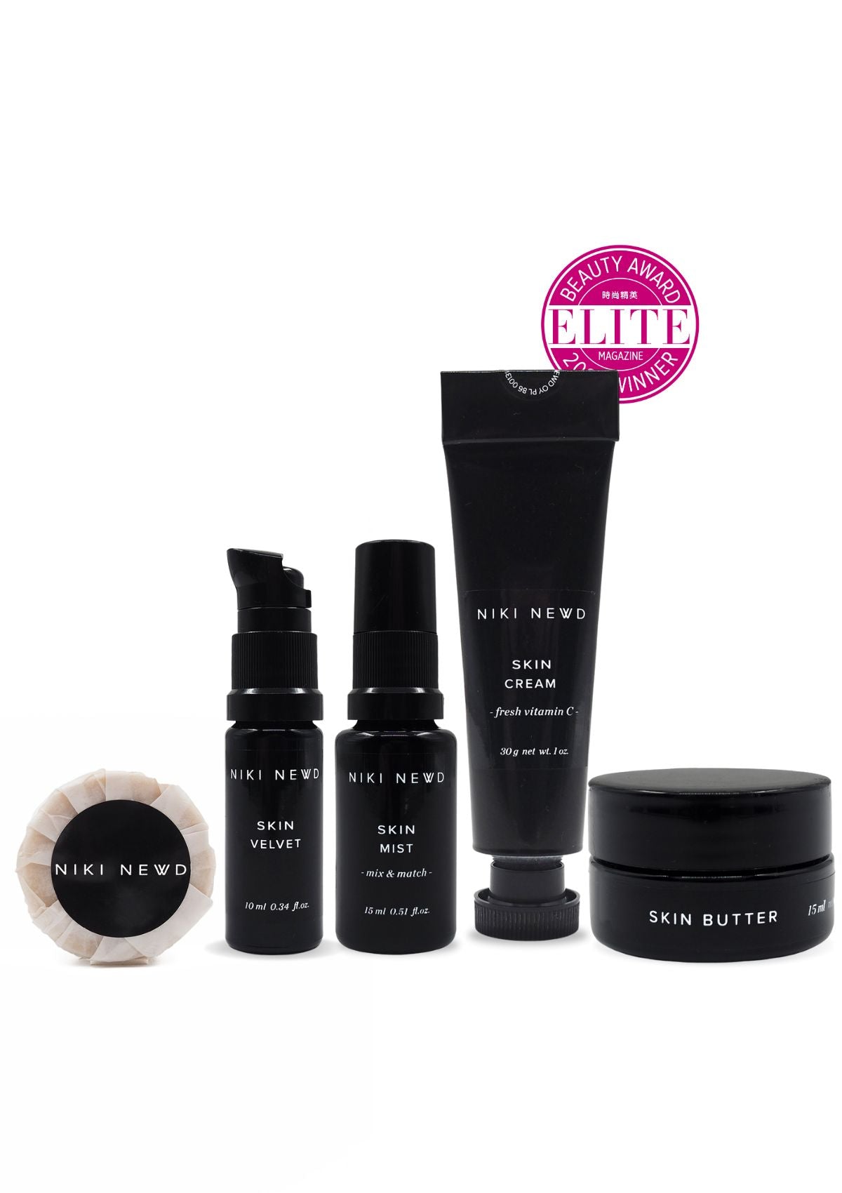 Täydellinen Niki Newd® -ihonhoitosetti 30+ iholle – anti-age-hoitorituaali, jossa on tuoreesti valmistettu Skin Cream -voide super-C-vitamiinilla. Kirsin luottotuote jo yli 10 vuoden ajan.